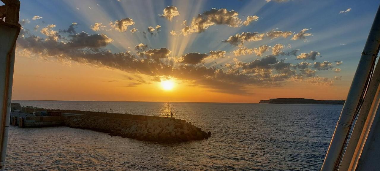 Haven Farmhouse B&B Għarb Eksteriør bilde